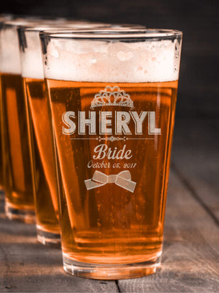 Bridal Party Girls : Pint Glasses - Engraved