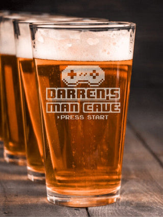 Gamer Man Cave : Pint Glasses - Engraved