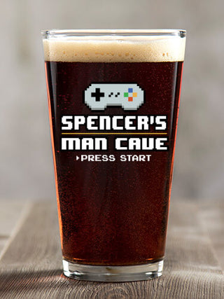 Gamer Man Cave : Pint Glasses - Color Printed