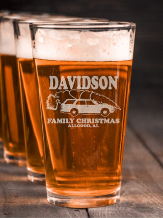 Retro Family Christmas : Pint Glasses - Engraved