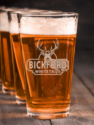Whitetails : Pint Glasses - Engraved