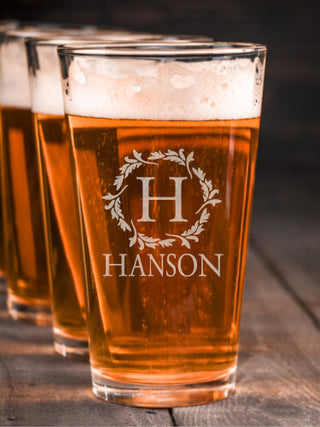 Wreath Monogram : Pint Glasses - Engraved